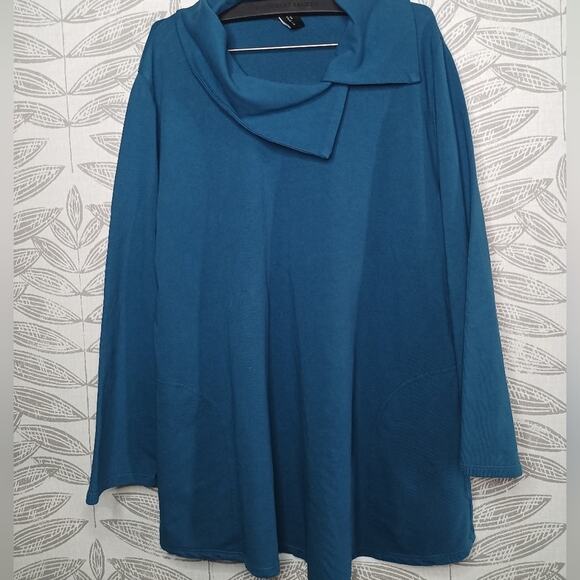 Focus Casual Life Asymmetrical Sweater Pockets Blue Flowy - Picture 5 of 5